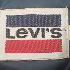 VINTAGE 70s Or 80s Levi's Womens Down Filled Winter Coat Beautiful Gray Color